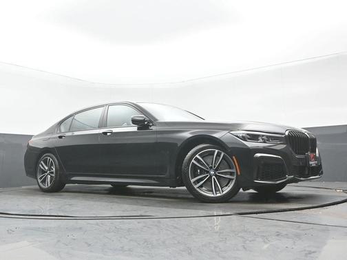 2022 BMW 750 i xDrive