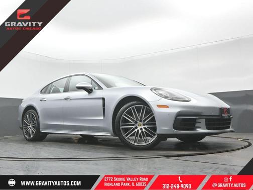 Rhodium Silver Metallic 2017 Porsche Panamera 4S