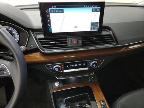 2022 Audi Q5 45 S line Premium Plus