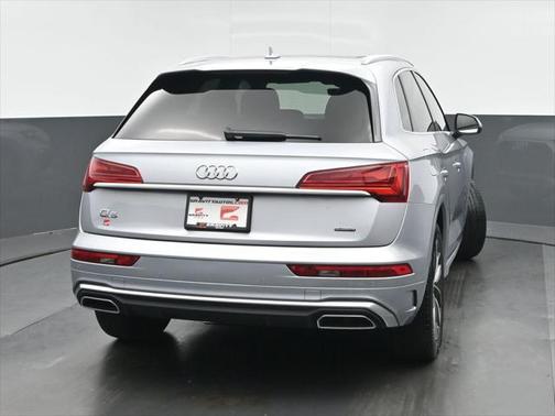 2022 Audi Q5 45 S line Premium Plus