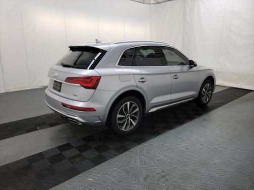 2022 Audi Q5 45 S line Premium Plus