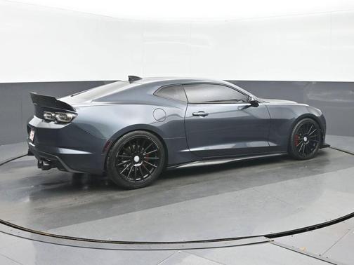 Shadow Gray Metallic 2021 Chevrolet Camaro RWD Coupe LT1