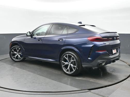 Phytonic Blue Metallic 2022 BMW X6 xDrive40i