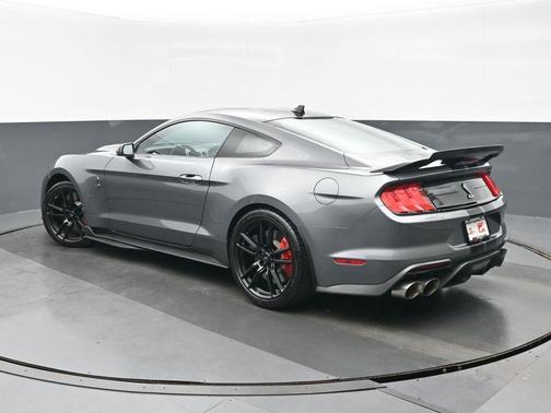 2022 Ford Shelby GT500 Base