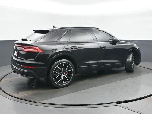 2020 Audi Q8 55 Premium Plus