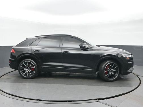 2020 Audi Q8 55 Premium Plus
