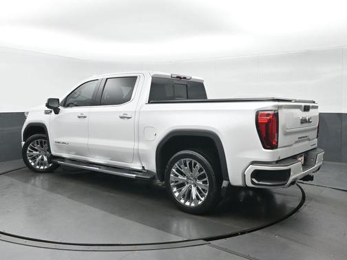 White Frost Tricoat 2023 GMC Sierra 1500 Denali