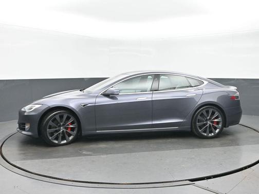 2020 Tesla Model S Performance