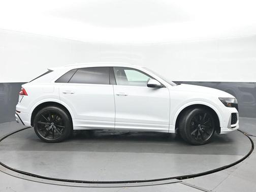 Glacier White Metallic 2021 Audi RS Q8 4.0T