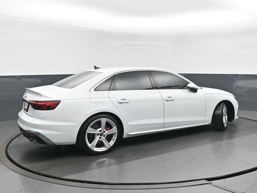 Glacier White Metallic 2023 Audi S4 Premium Plus TFSI quattro Tiptronic