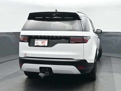 2023 Land Rover Discovery P300 S R-Dynamic