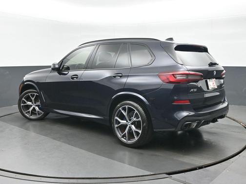 Carbon Black Metallic 2022 BMW X5 xDrive40i