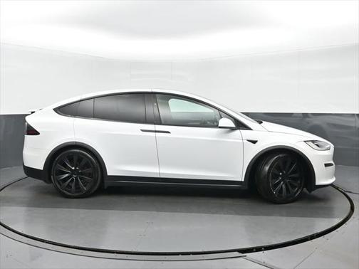 2022 Tesla Model X Plaid Tri Motor All-Wheel Drive