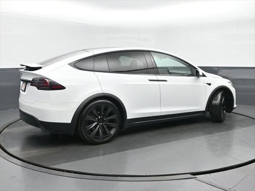 2022 Tesla Model X Plaid Tri Motor All-Wheel Drive
