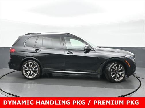 2021 BMW X7 M50i