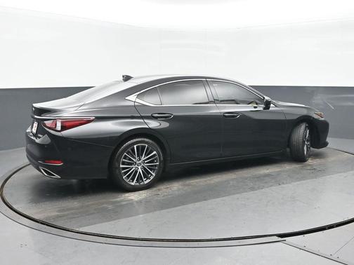 2023 Lexus ES 350 Base