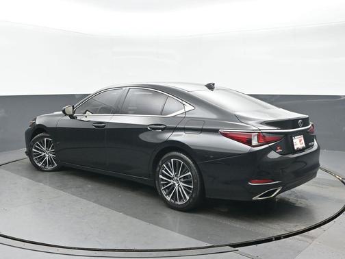 2023 Lexus ES 350 Base