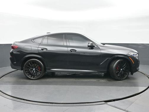 2022 BMW X6 xDrive40i