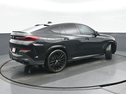 2022 BMW X6 xDrive40i