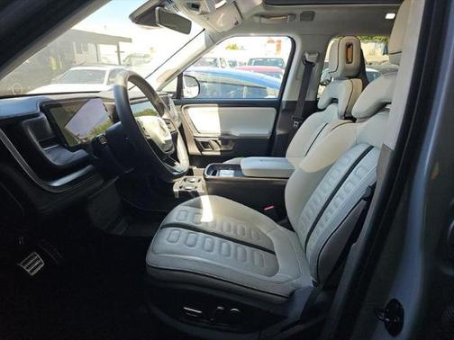 2023 Rivian R1T Adventure Quad Motor Large Pack