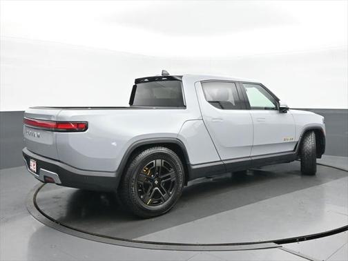2023 Rivian R1T Adventure Quad Motor Large Pack