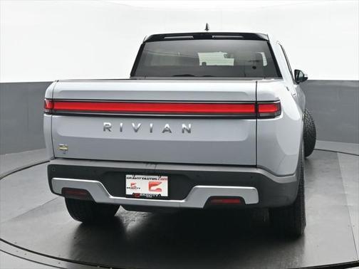 2023 Rivian R1T Adventure Quad Motor Large Pack