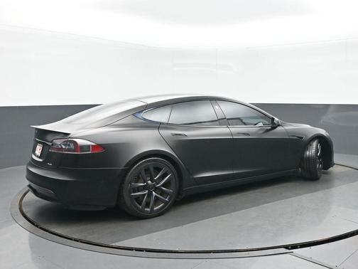 2021 Tesla Model S Plaid