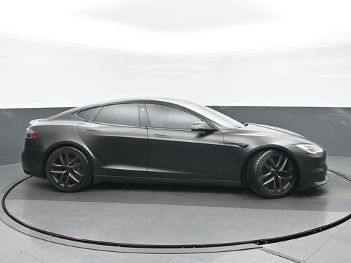 2021 Tesla Model S Plaid