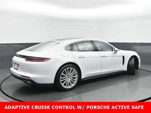 2017 Porsche Panamera 4S