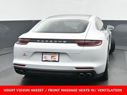 2017 Porsche Panamera 4S