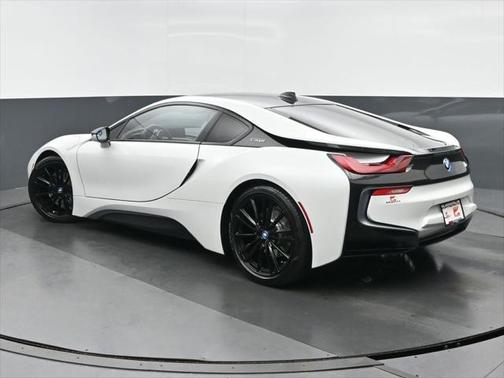 2019 BMW i8 Base