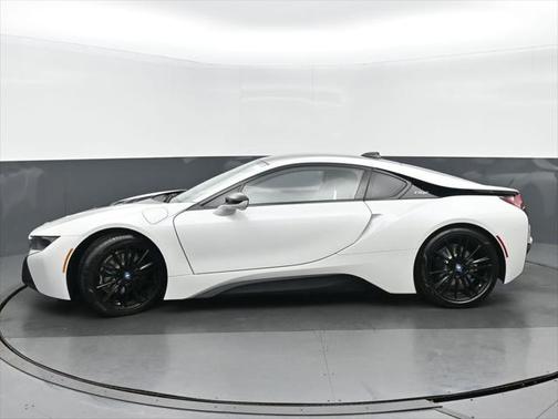 2019 BMW i8 Base
