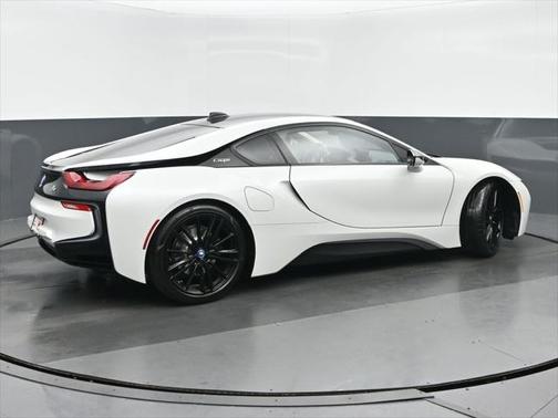 2019 BMW i8 Base