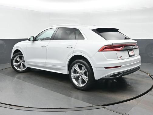 Glacier White Metallic 2019 Audi Q8 3.0T Premium Plus