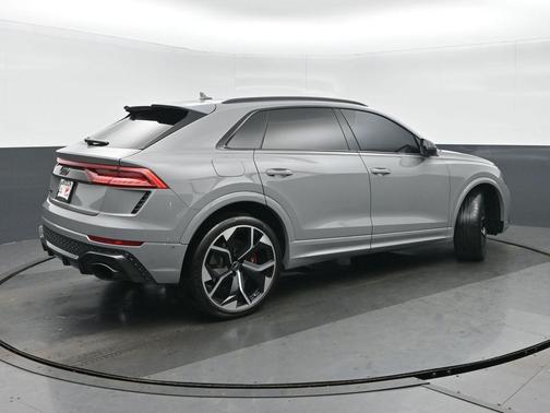 Nardo Gray 2024 Audi RS Q8 4.0T