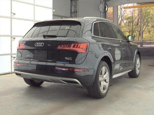 2018 Audi Q5 2.0T Premium Plus