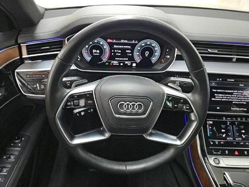 2022 Audi A8 L 55 TFSI quattro Tiptronic
