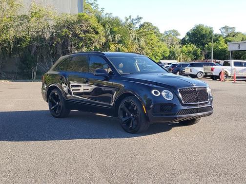 Black 2019 Bentley Bentayga V8
