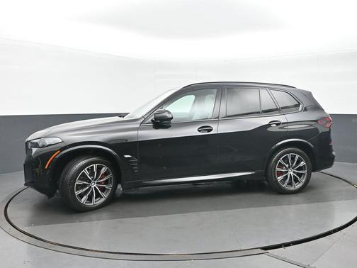 Black Sapphire Metallic 2024 BMW X5 xDrive40i
