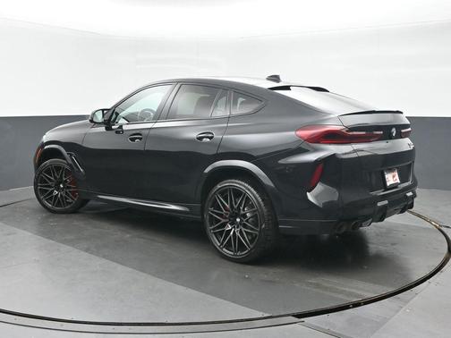 Black Sapphire Metallic 2022 BMW X6 M Base