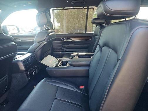 2022 Jeep Grand Wagoneer Series I 4x4