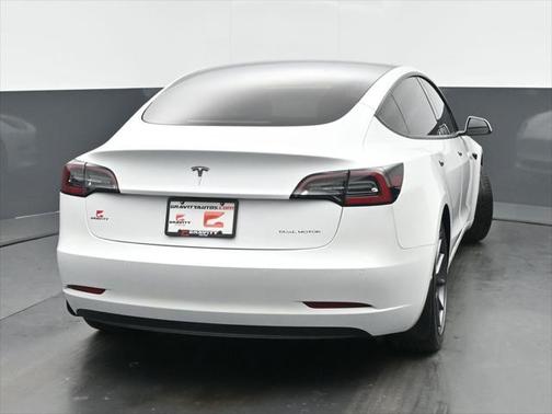 2021 Tesla Model 3 Long Range