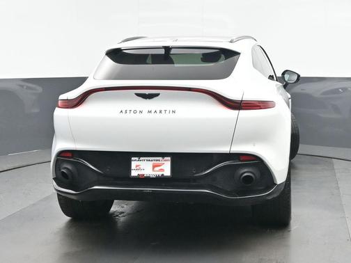 2022 Aston Martin DBX Base