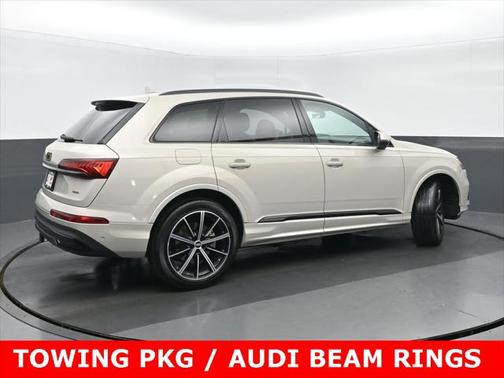 2022 Audi Q7 55 Premium Plus