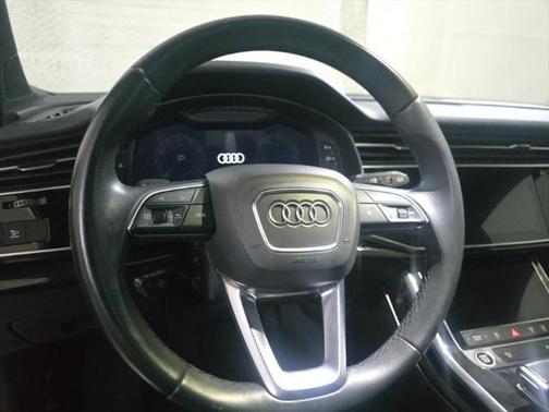 2022 Audi Q7 55 Premium Plus