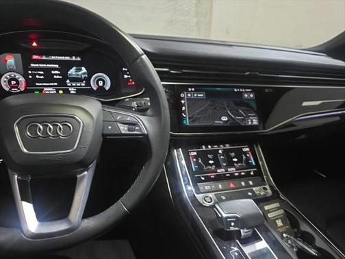 2022 Audi Q7 55 Premium Plus