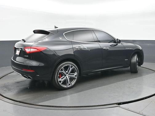 Black 2019 Maserati Levante S GranLusso