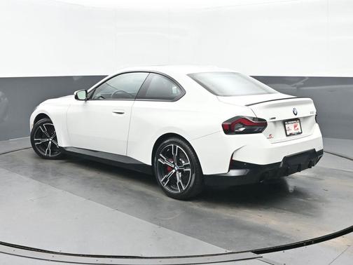 2023 BMW 230 i xDrive