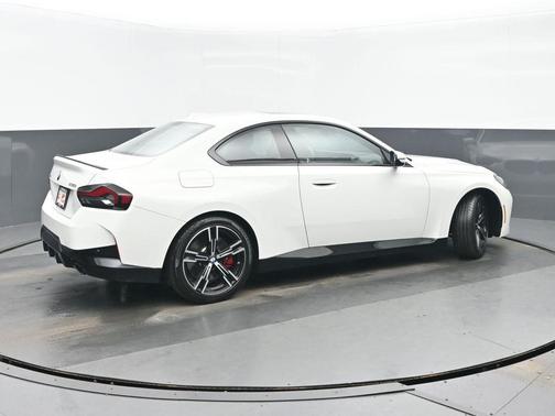 2023 BMW 230 i xDrive