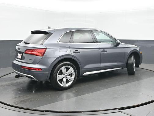 Monsoon Gray Metallic 2018 Audi Q5 2.0T Tech Premium